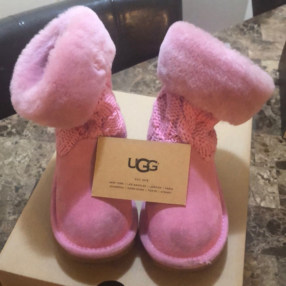 UGG boots toddler size 7